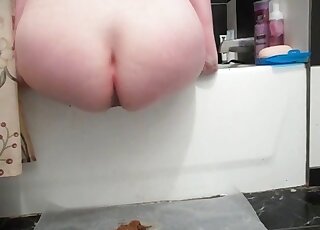 Being all alone at home means it is kink time